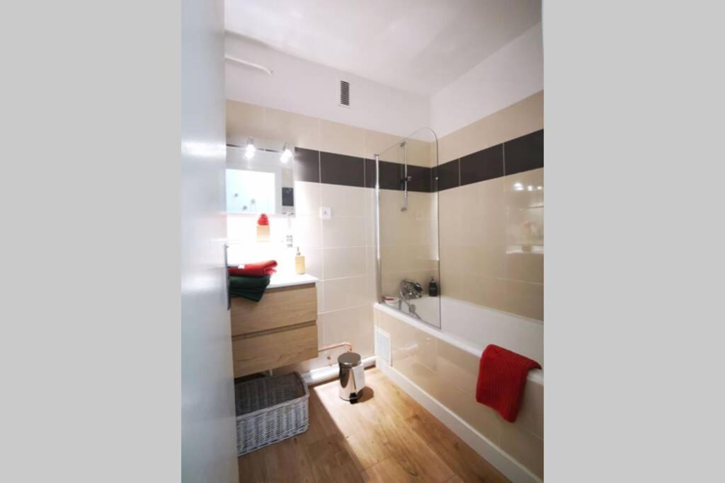 Cocon - 2Pers - Parking - Aeroport - Meet Apartment บลานญัก ภายนอก รูปภาพ